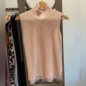 Turtleneck sweater vest